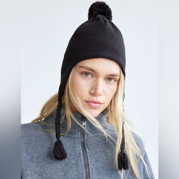 Aritzia TNA Landon hat - Picture 2 of 3